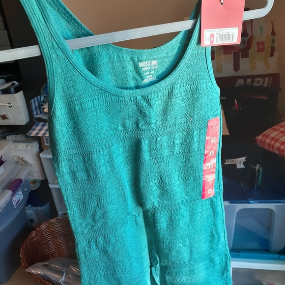 Top - Picture 1 of 2